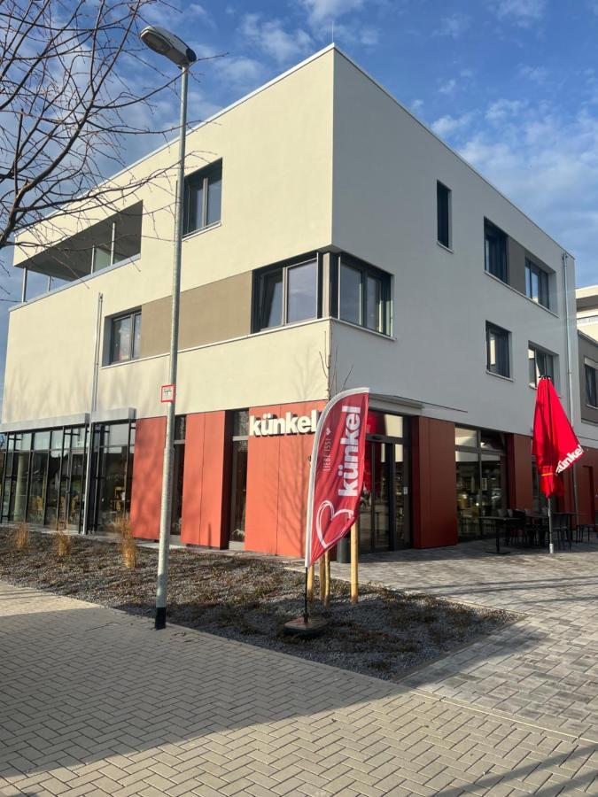 Traumhafte Kurstadt Apartment Moderne 2Zkb Balkon Pkw Stellplatz Бад Наухайм Екстериор снимка