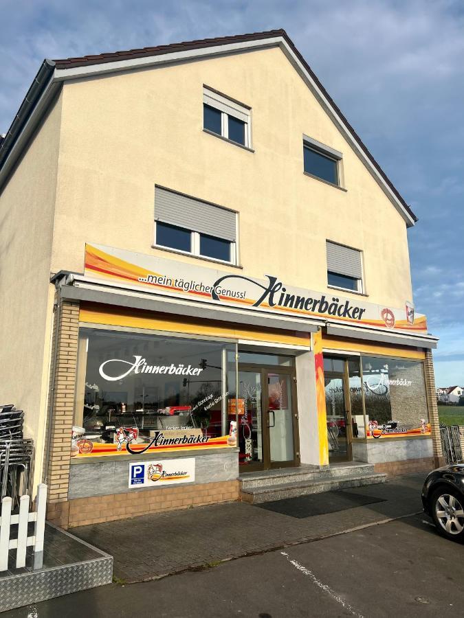 Traumhafte Kurstadt Apartment Moderne 2Zkb Balkon Pkw Stellplatz Бад Наухайм Екстериор снимка